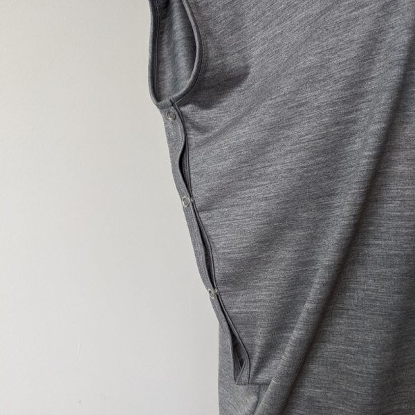 Dámske oversized merino tričko Kamenica - svetlosivý melír - detail